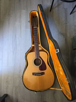 Yamaha FG-260