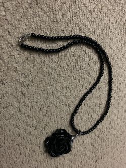 Black rose necklace