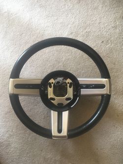 05-09 mustang GT Steering Wheel