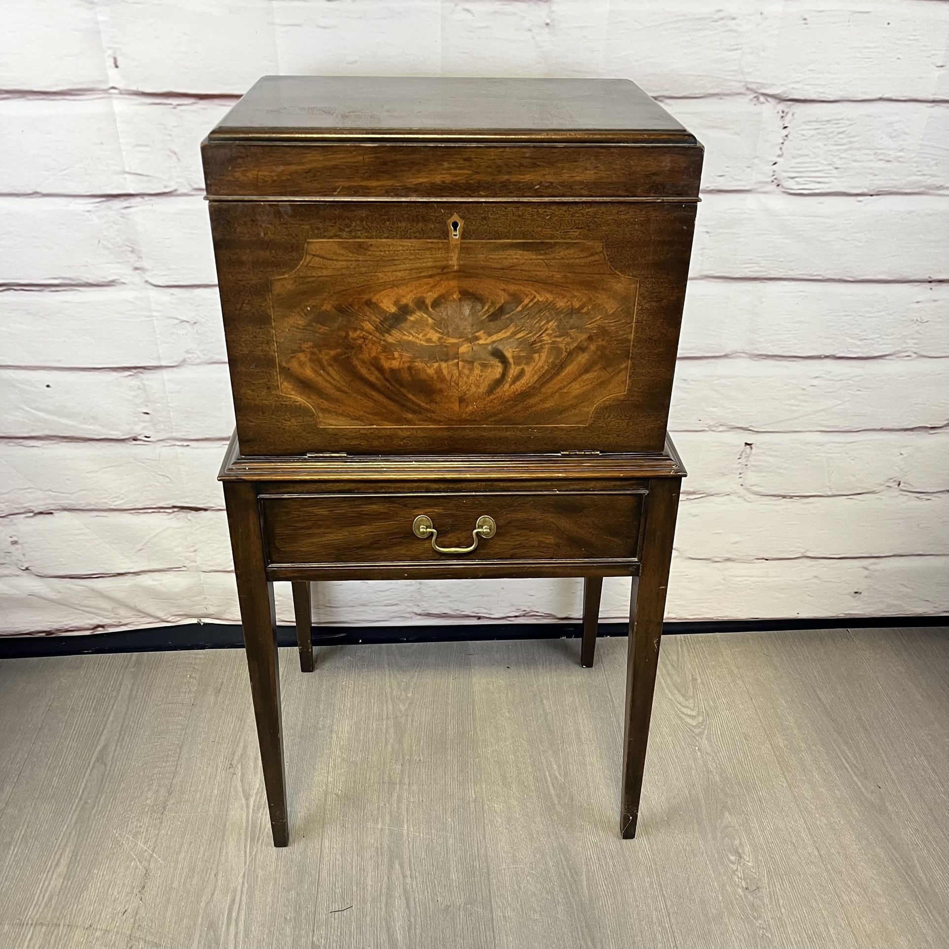 Vintage Henkel Harris Mahogany Wine Cellarette Bar Cabinet