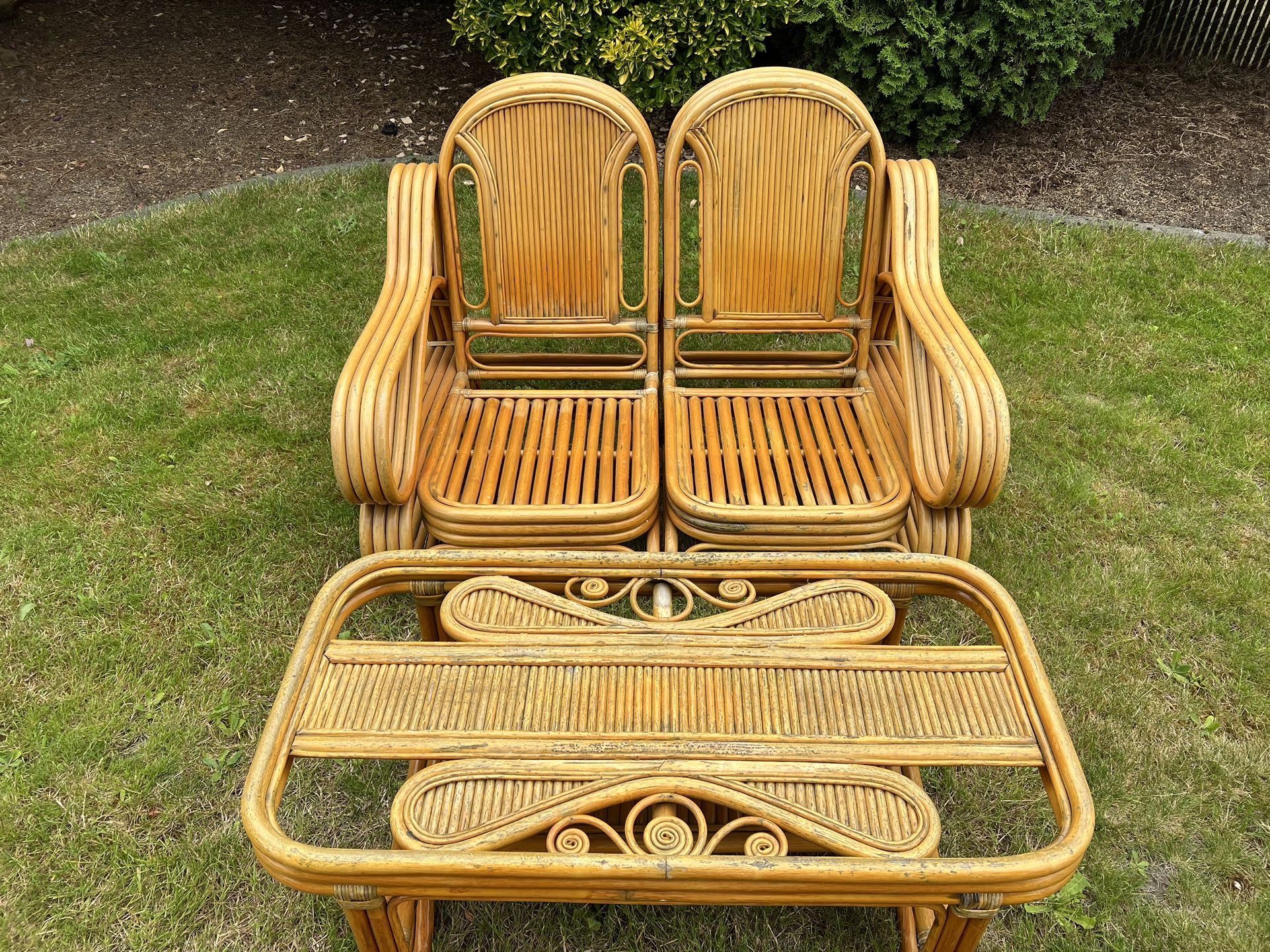 Vintage Rattan Outdoor Furniture Chairs/ Loveseat & Table