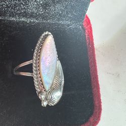 Vintage Native Am.  mother of pearl ring, size8 , hallmarked Sterling AESY, gorgeous ring!!