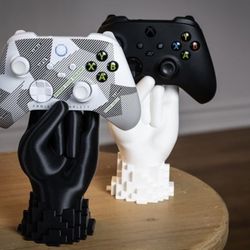 WHITE AND BLACK HAND CONTROLLER HOLDER STANDS PS5 XBOX SERIES XBOX ONE