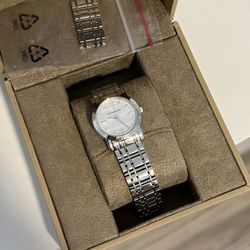 Burberry Heritage Ladies Vintage Watch