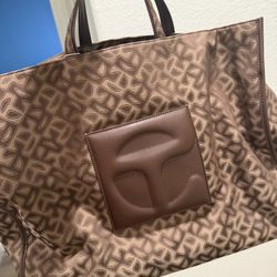 Telfar Bag 