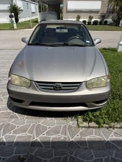 toyota Corolla 2002. perfectas condiciones. 154.000 millas