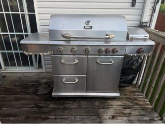 Stainless grill working