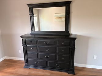 Black Dresser