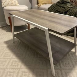 Coffee Table and Side Table 