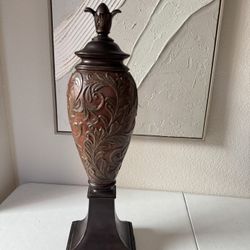 22” Vintage Carved Decorative Statue Leaf Work, Estatua decorativa hojas