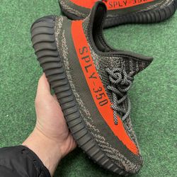 YEEZY 350 CARBON BELUGA SIZE 10.5