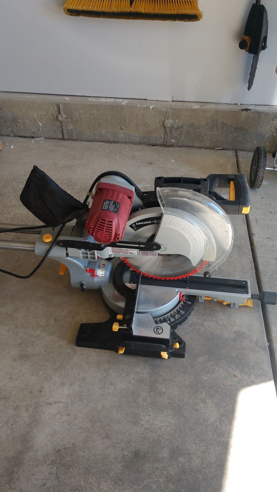 Chicago Miter Saw 12" blade