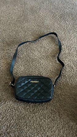 Black Tommy Purse