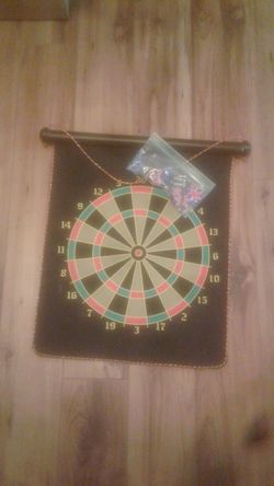 magnetic dart board