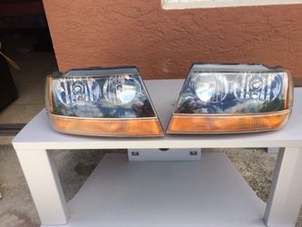 Faros delanteros jeep gran Cherokee