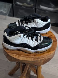 Size 9 Men's Nike Air Jordan 11 Retro Low 'Emerald'  Iridescent)  528895-145