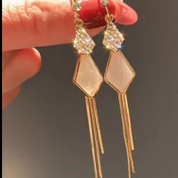 Fashion exaggerated long tassel personality diamond hook earrings. F33