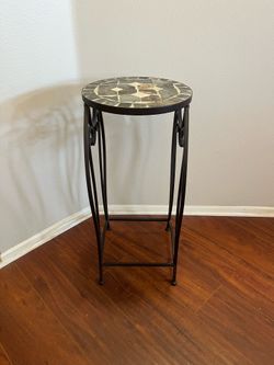 Decorative table