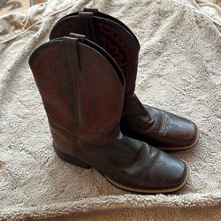 Ariat Youth Boots Size 5 (women’s 6.5)