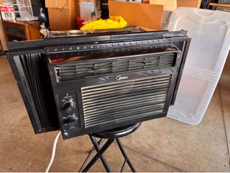 3 window a/c  5k BTU