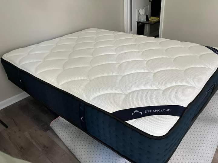 DreamCloud Memory Foam Twin XL