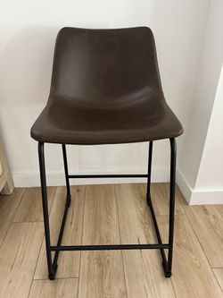 Barstools / Chairs / Bar Stools