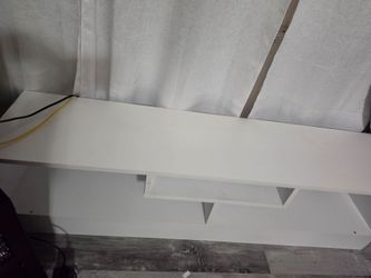 Stand  tv white  long 5f  w 1 /12 feet