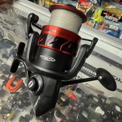 Penn Fierce 8000 Salt Water Fishing Reel. Like New Ready To Go. 