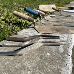 Mason Trowels And Striking Tools 