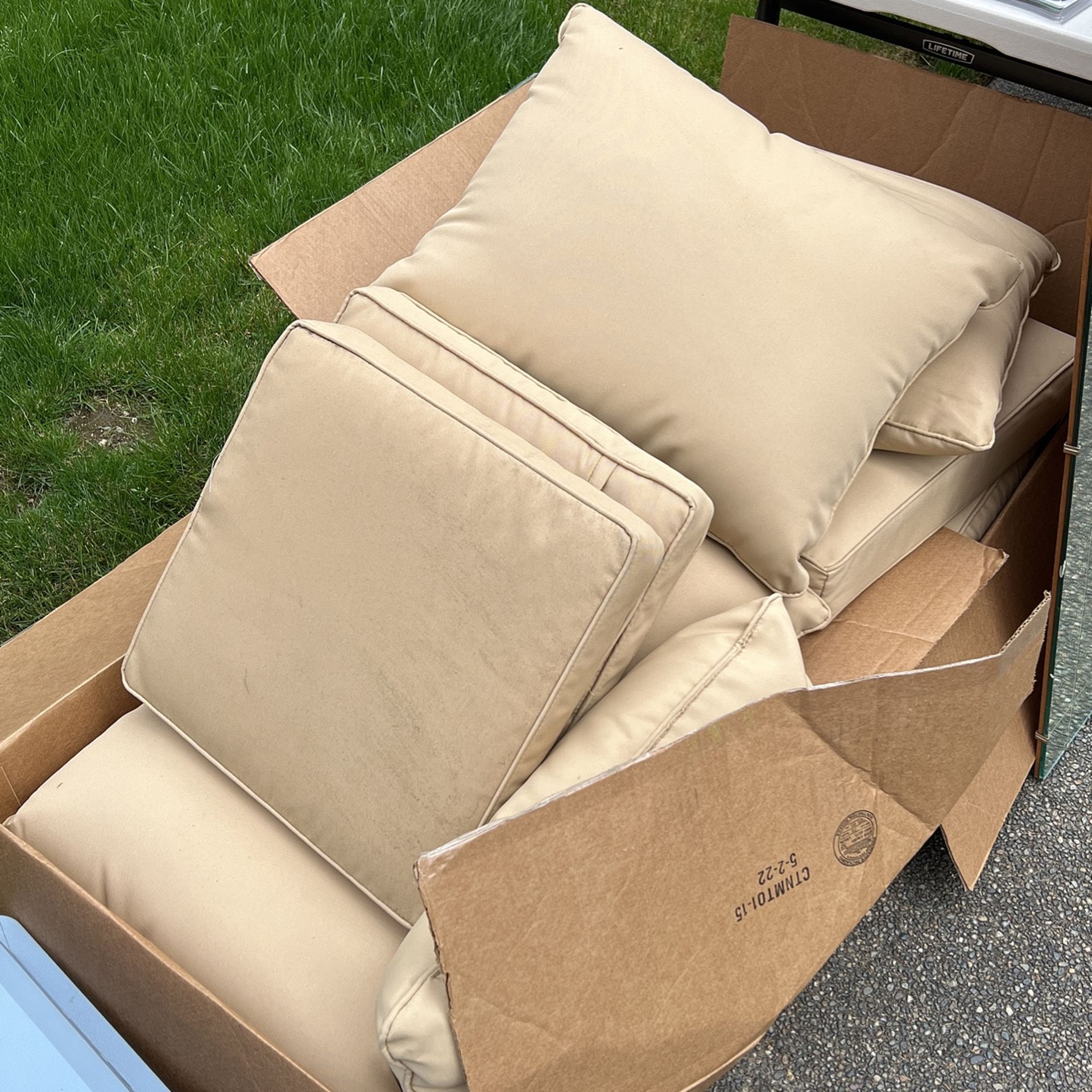 Pending Sale Outdoor Cushions for Sale in Gig Harbor, WA OfferUp