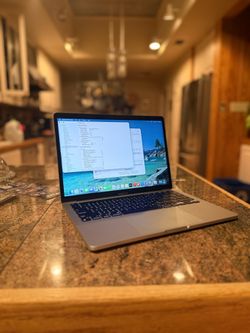 Apple MacBook PRO M1 2020/2021