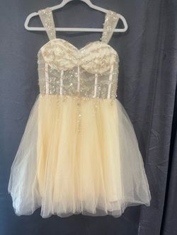 Super cute party dress
