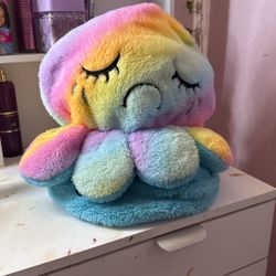 Plush 6$