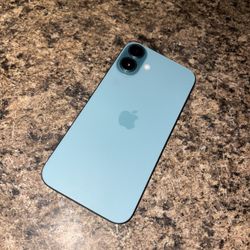 iPhone 16 Plus 