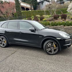 Porsche Cayenne S hybrid
