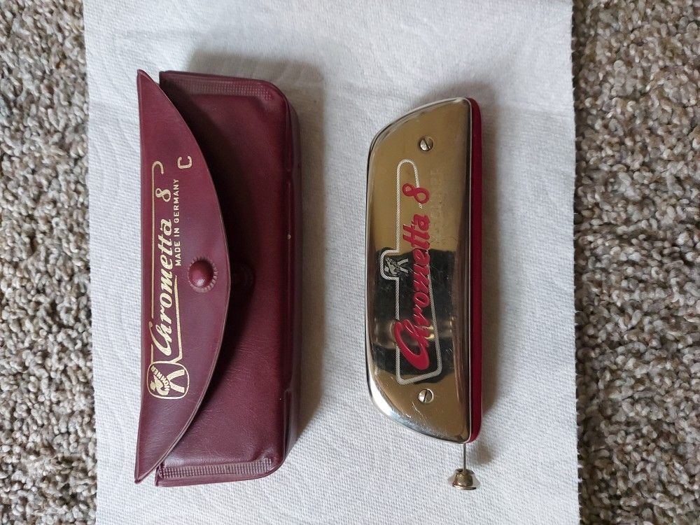 Hohner, Chrometta 8 Harmonica