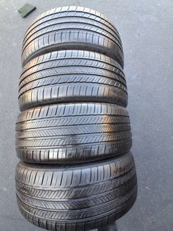 Vendo 4 llanta es MICHELIN PRIMACY TOUR A/S 225/45 R21