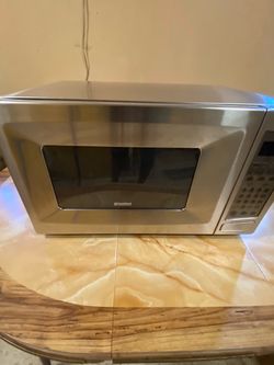 Kitchen appliances, microwave