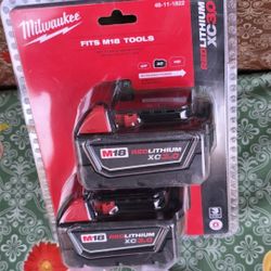 Milwaukee
M18 18-Volt Lithium-Ion XC Extended Capacity Battery Pack 3.0Ah (2-Pack)