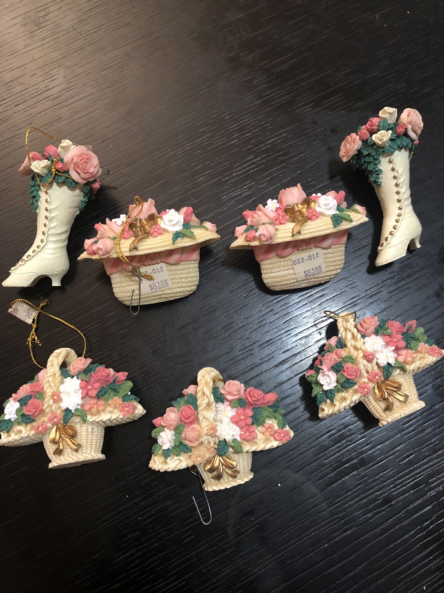 ORNAMENT CHRISTMAS VINTAGE BOOTS BOUQUET FLOWERS LOT OF (7) BRAND NEW WITH TAG