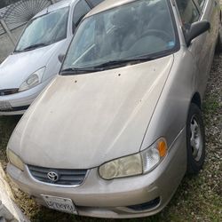corolla 2001 180000 mil millas