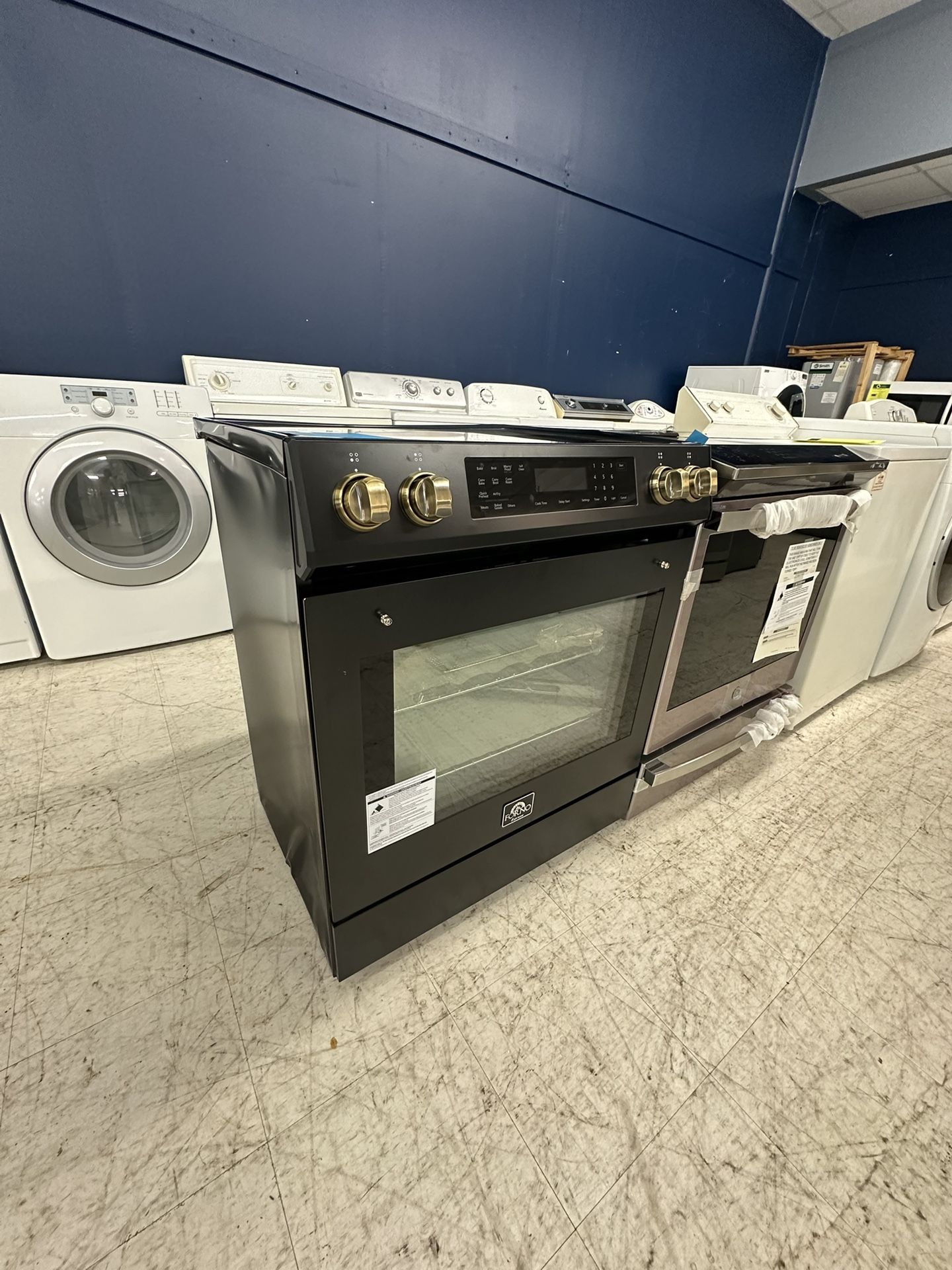 Forno 30” Slide In Induction Range‼️