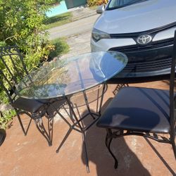 Dinning Table And 2 Chairs 