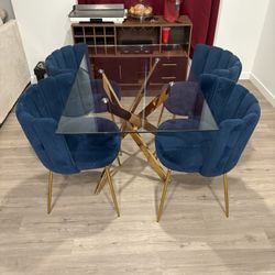 Dinning Room table and chairs