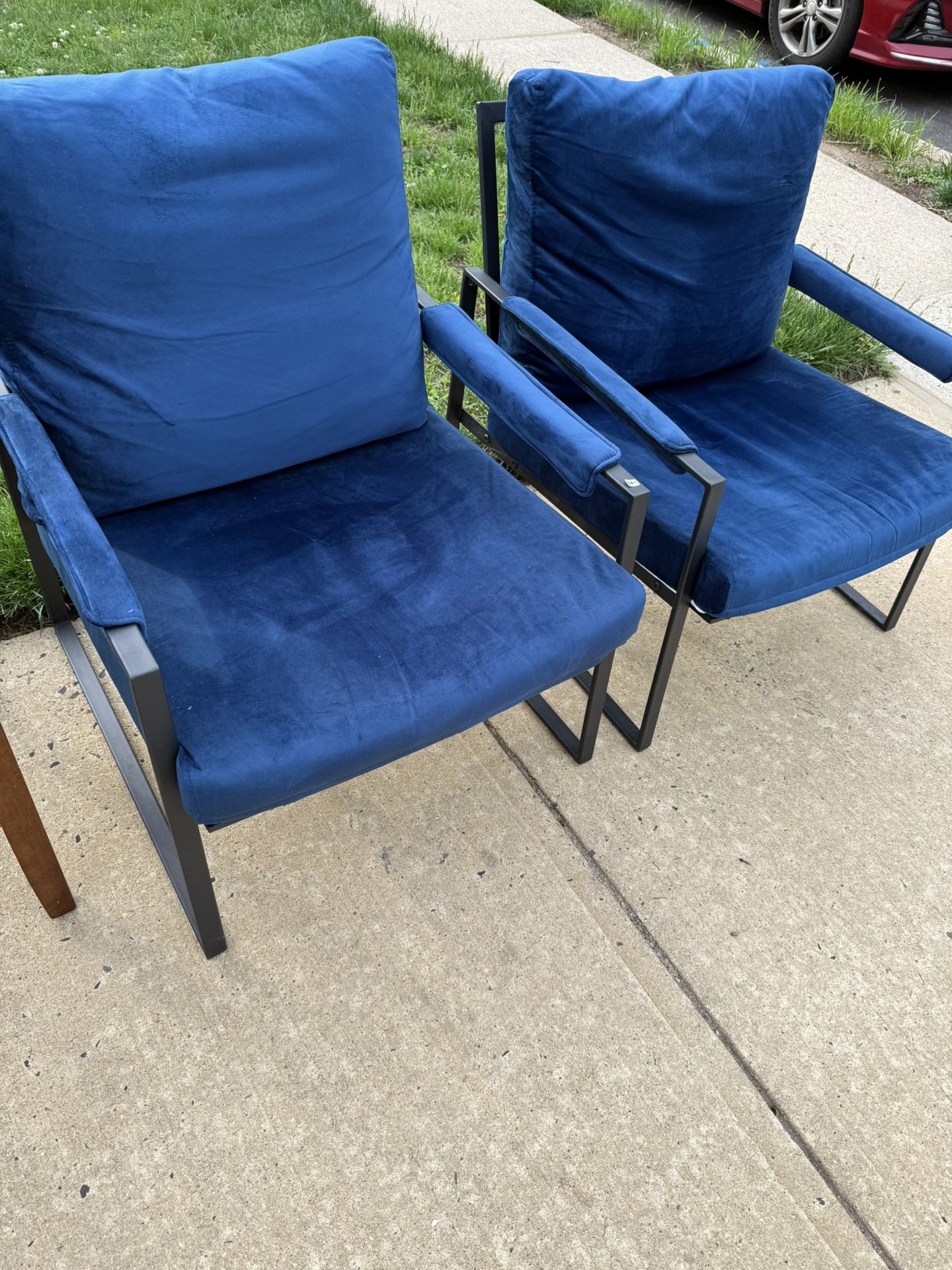 Cushioned Chairs