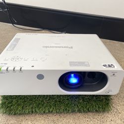 Panasonic HDMI Video Projector