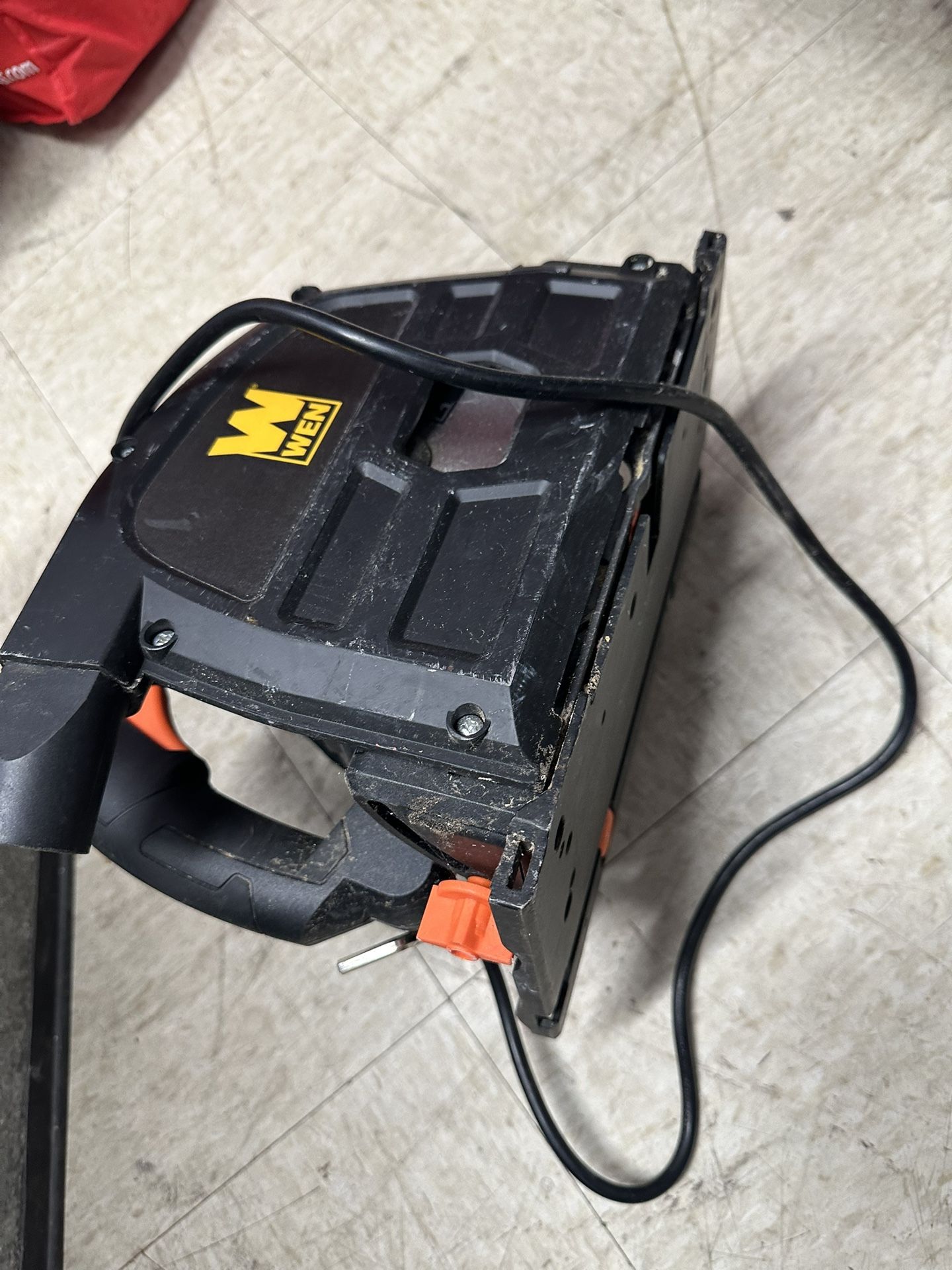 saw for cutting wood