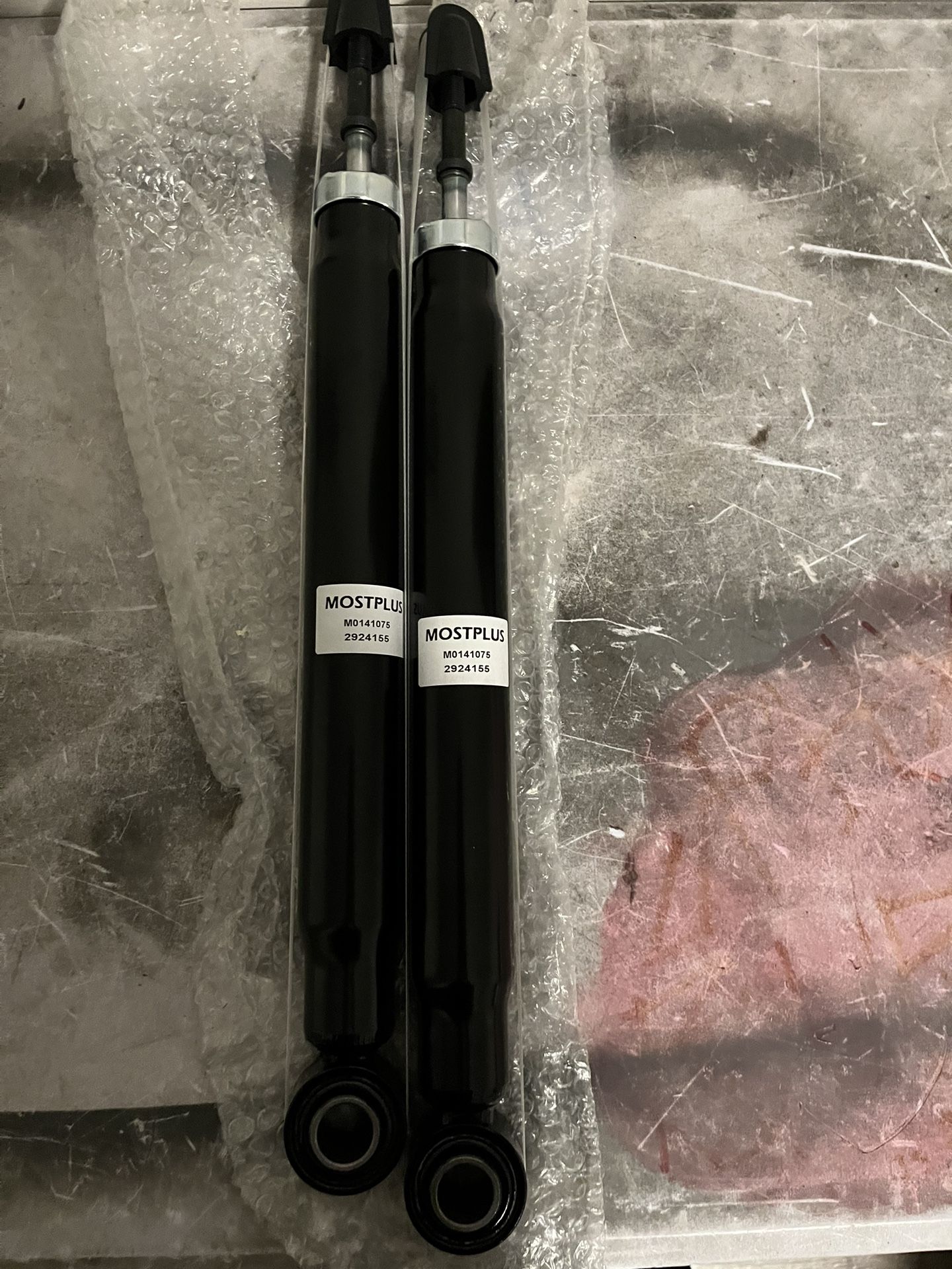 Strut And Shock Set For 2004-2014 Toyota Sienna LH+RH Set Rear Quick Complete Struts Shocks