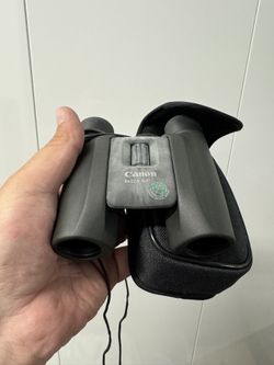 Canon 8x22A 6.4* Binoculars 