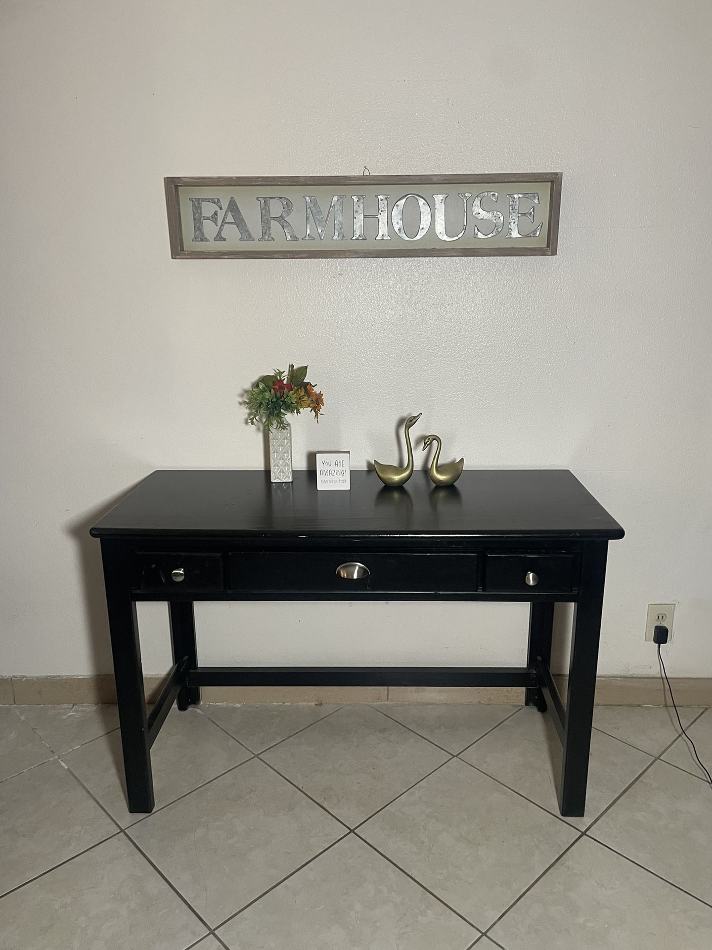 Vintage Console Table / EntryWay